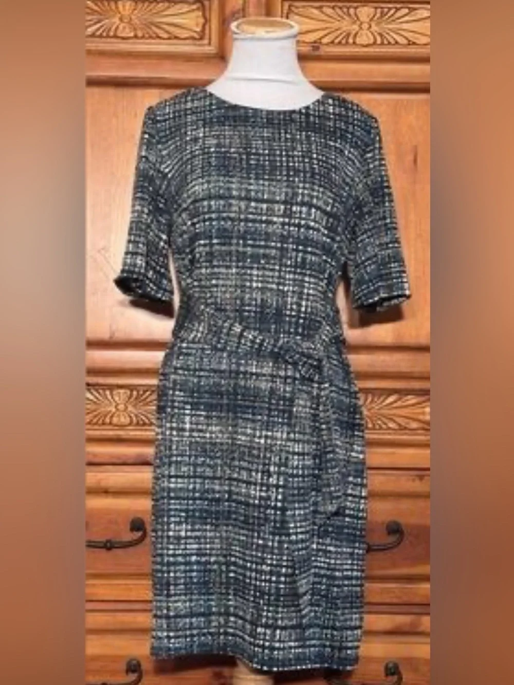 EnFocus Studio Gray, Navy, White Textured Knit Stretch Sheath Dress Tie Front